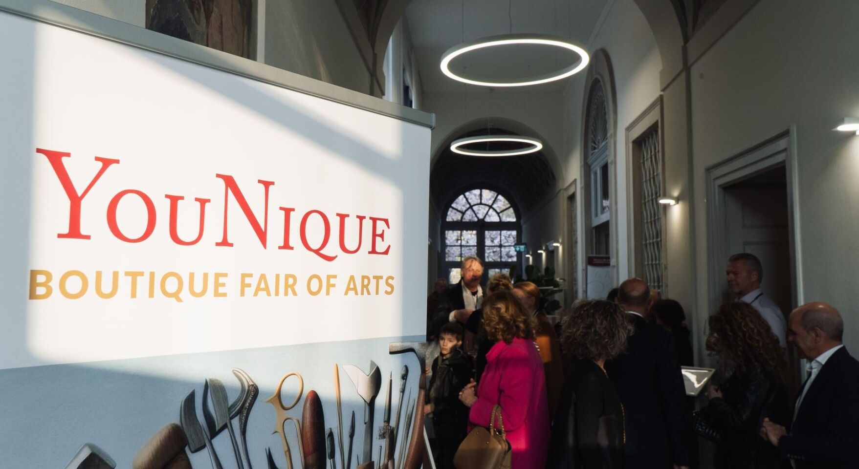 Younique lugano fiera arte contemporanea